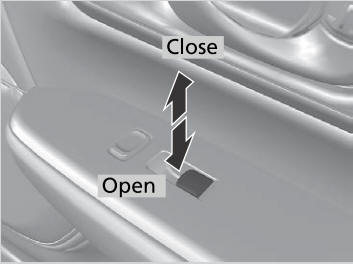 Honda CR-V. Opening/Closing Windows without Auto-Open/Close Function